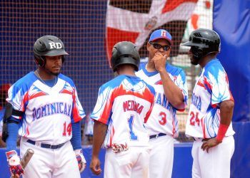 Dominicana triunfa sobre Colombia 4-0 en Softball