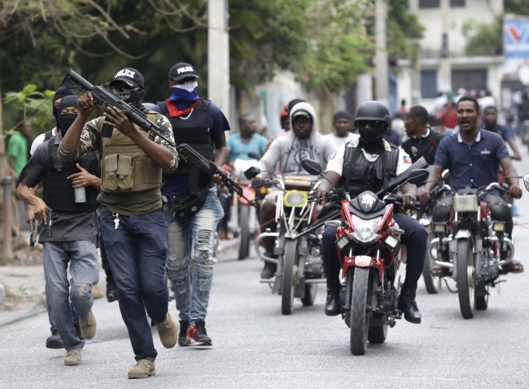 EE. UU iniciará limpia tras aumento tráfico de armas hacia Haití y el Caribe