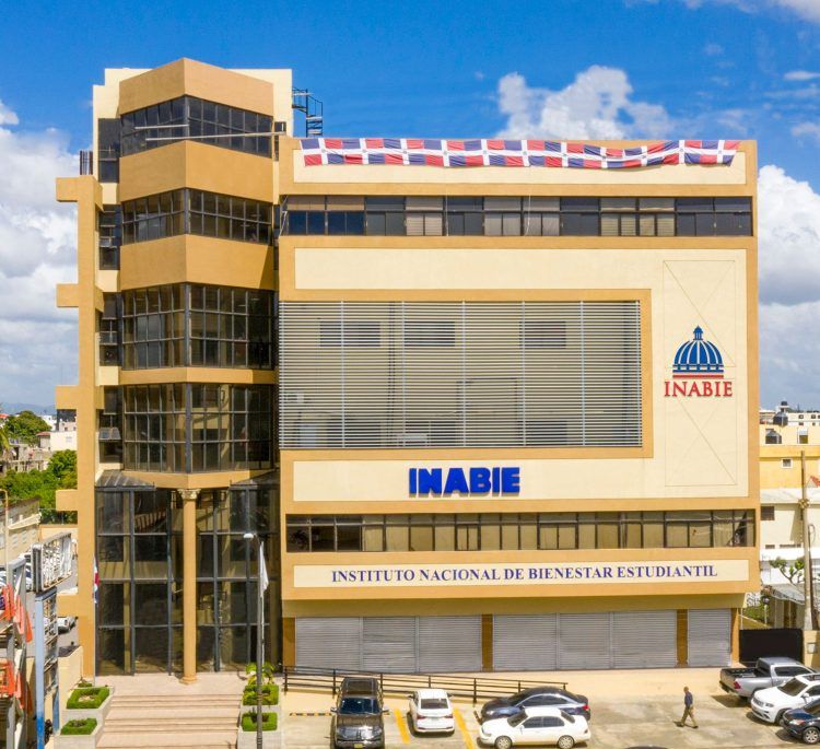 Inabie cancela contratos y desvincula empleados por irregularidades en licitaciones