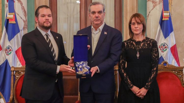 A un año de su asesinato, Gobierno otorga condecoración póstuma a Orlando Jorge Mera
