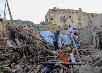 Terremotos dejan más de 2,000 muertos en Afganistán