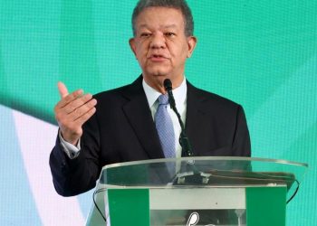 Leonel Fernández niega que la posposición de su reunión con Abinader haya sido un desaire