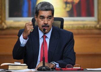 Maduro arremete contra EE.UU. por revocar la protección legal a miles de venezolanos
