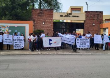 ADP paraliza la docencia en el suroeste de Santiago