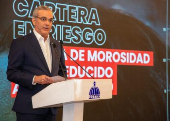 Abinader tilda de “absurda” la denuncia de Amnistía Internacional sobre racismo en políticas migratorias