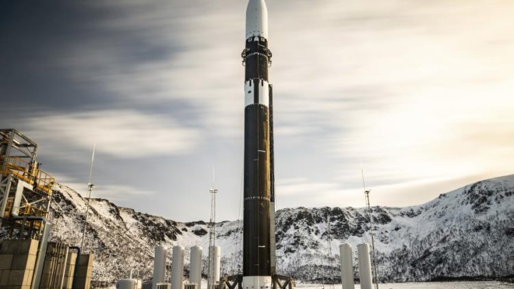 Startup europea suspende primer lanzamiento de cohete orbital
