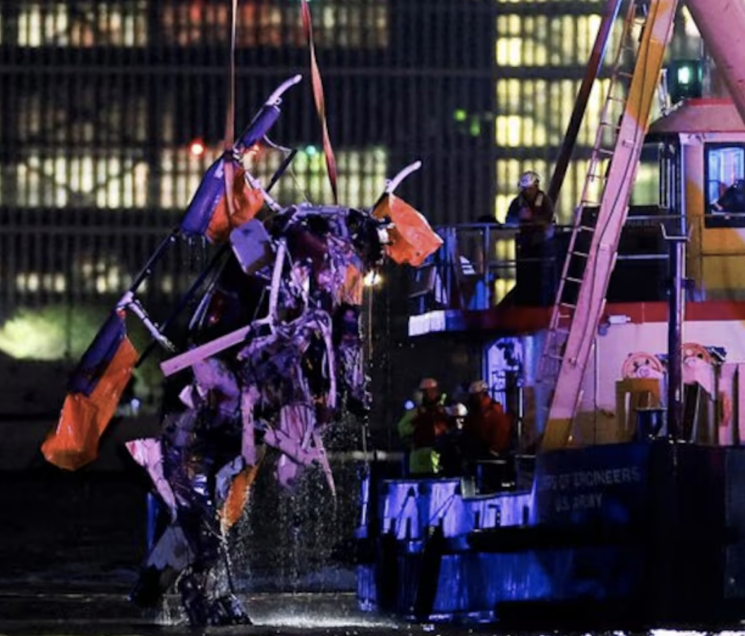 Avión se estrella en Nebraska y deja tres fallecidos