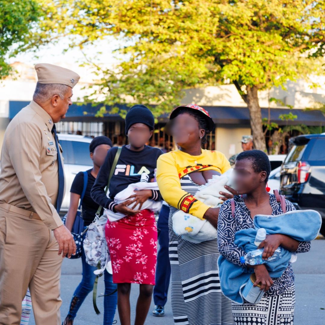 Director de Migración supervisa repatriación de parturientas haitianas
