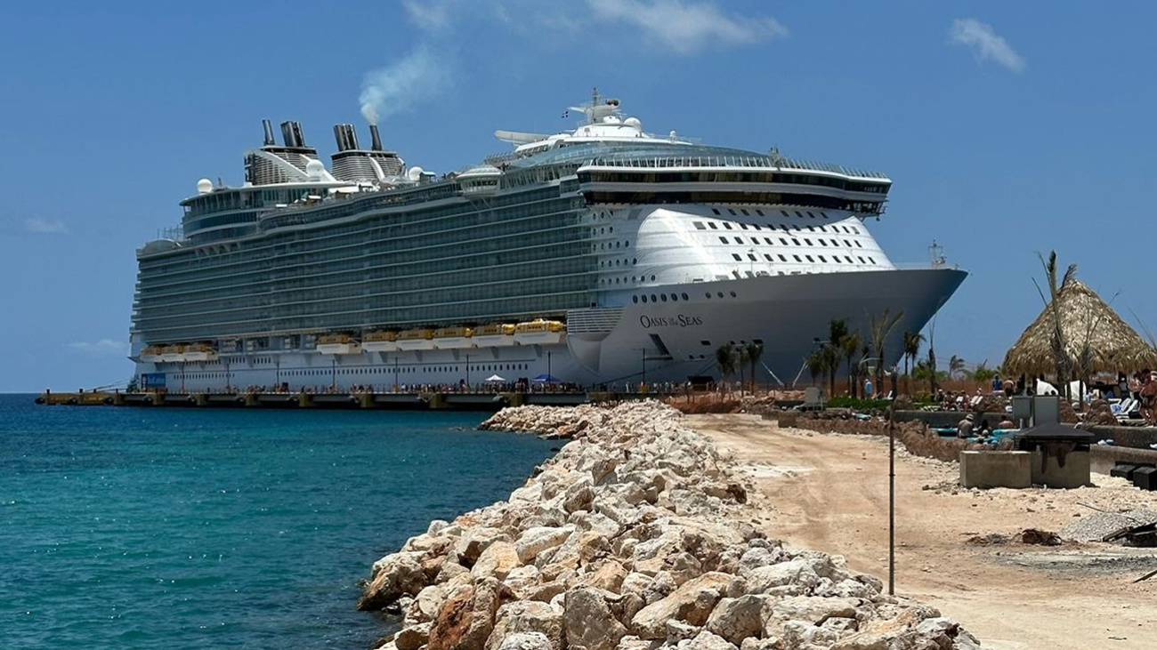 Pedernales recibe uno de los cruceros más grande del mundo