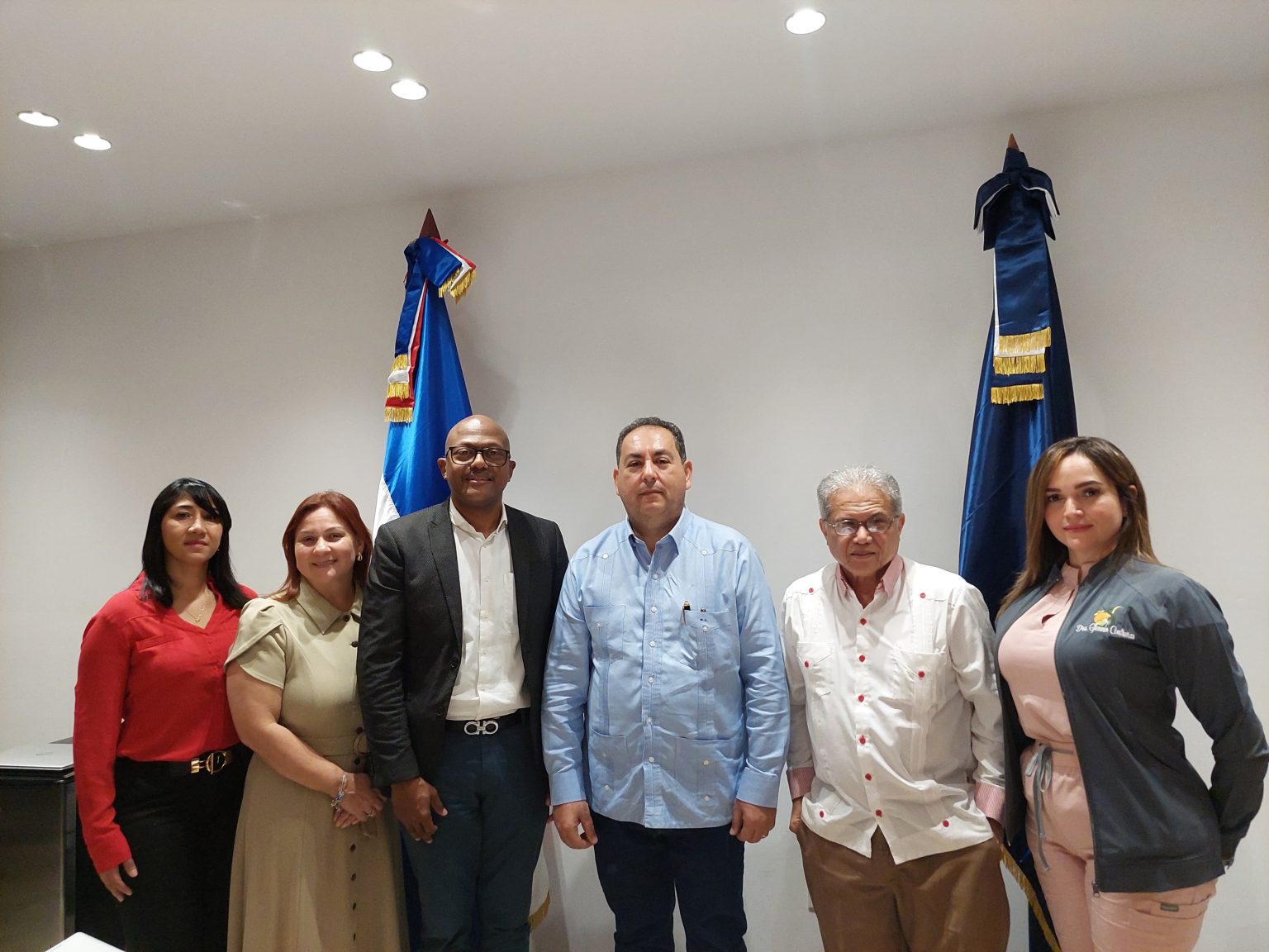 Colegio Médico y SNS alcanzan acuerdo para resolver conflicto en Centro de Gastroenterología