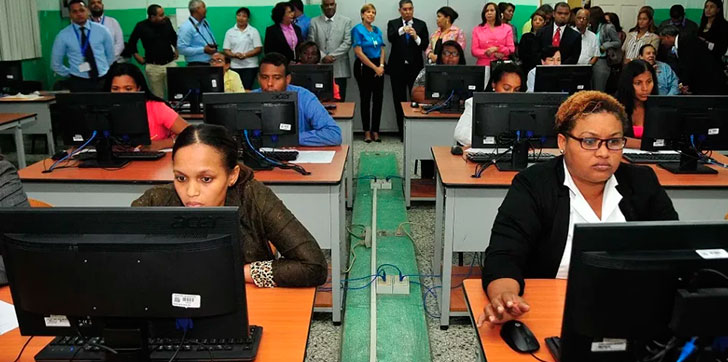 Educación lanza plataforma virtual con más de 5,000 vacantes para nuevos docentes