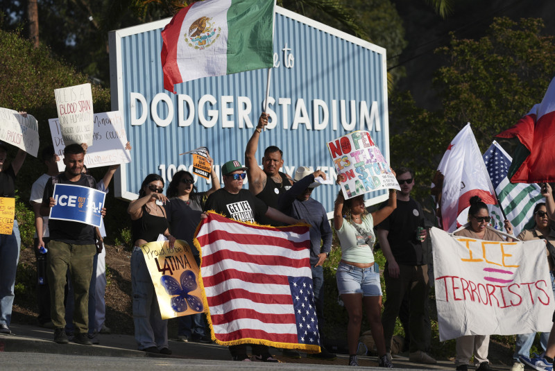 Trump demanda a la ciudad de Los Ángeles por obstaculizar redadas migratorias