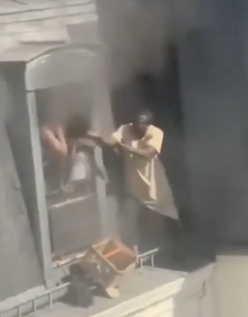 ¡Héroe sin capa! Hombre arriesga su vida y salva a familia de incendio en París