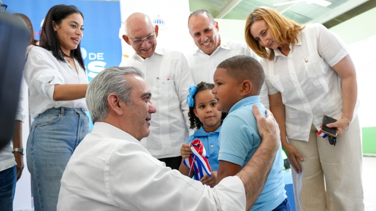 Presidente Abinader inaugurará obras deportivas y supervisará el monorriel de Santiago
