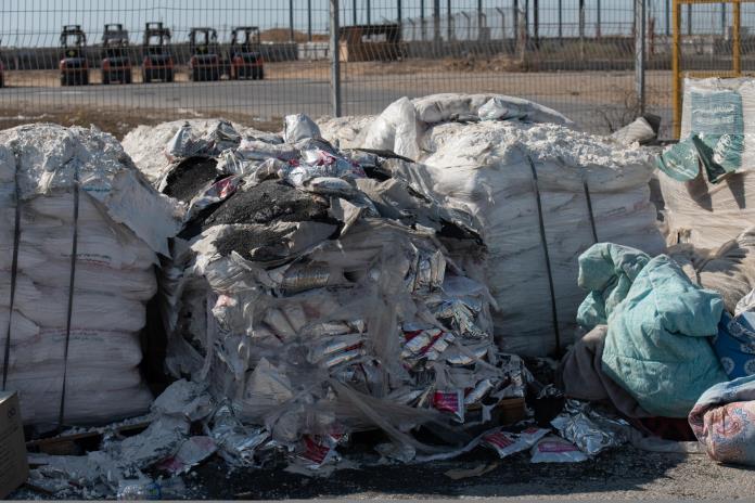 La ayuda alimentaria se pudre bajo el sol mientras la hambruna azota Gaza