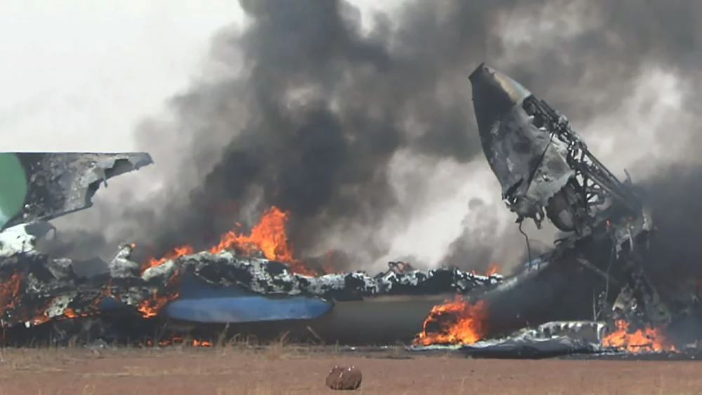 Impactante caída: Avión militar se estrella en amazonas con saldo de 7 vidas