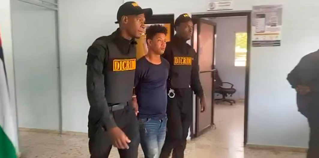 Capturan a vigilante implicado en el crimen que sacudió Colinas del Arroyo