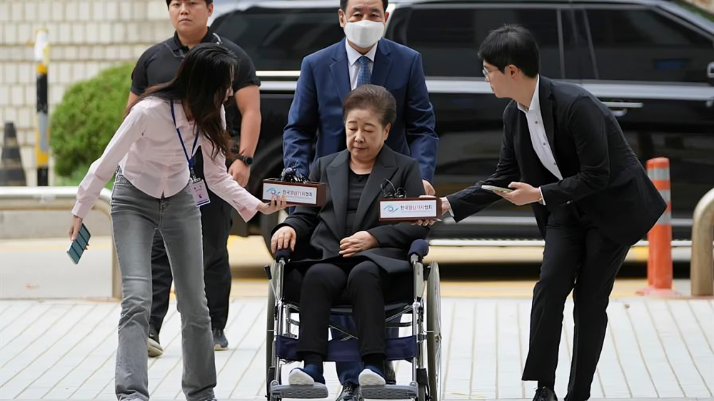 Líder de la Iglesia de la Unificación, Han Hak-ja, bajo arresto en Corea del Sur