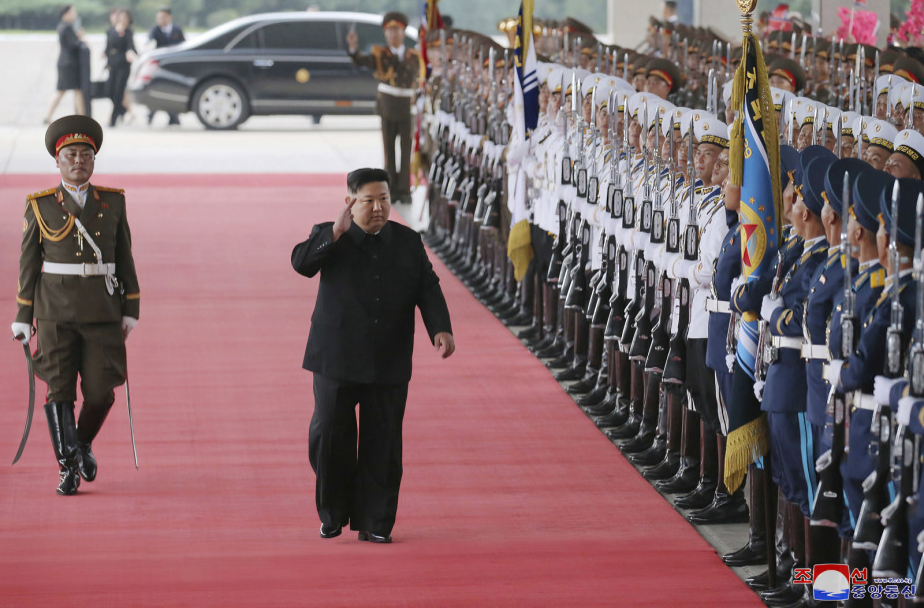 Líder norcoreano Kim Jong Un llega a China: Encuentro épico con Xi Jinping y Putin