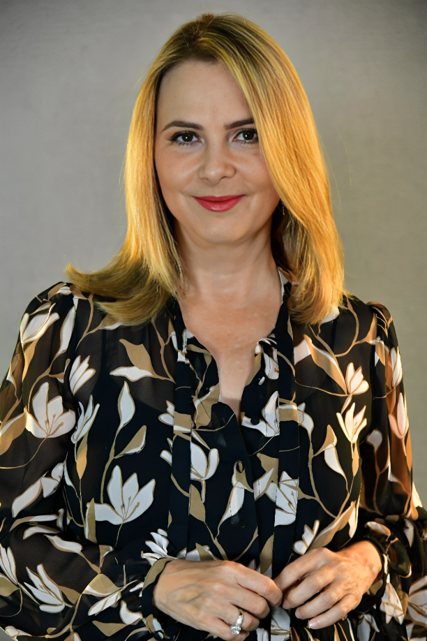 Nuria Piera sacude SENASA: contratos cuestionados y ¿déficit millonario?