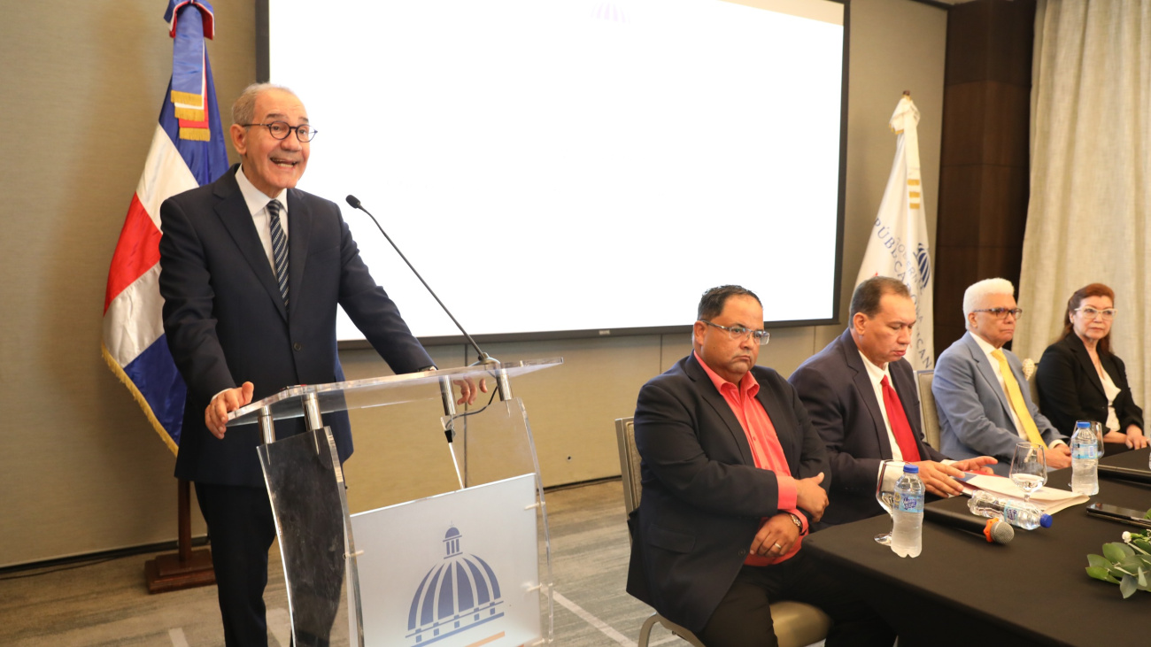 Mescyt lanza manual para evaluar y acreditar escuelas de medicina bajo estándares internacionales