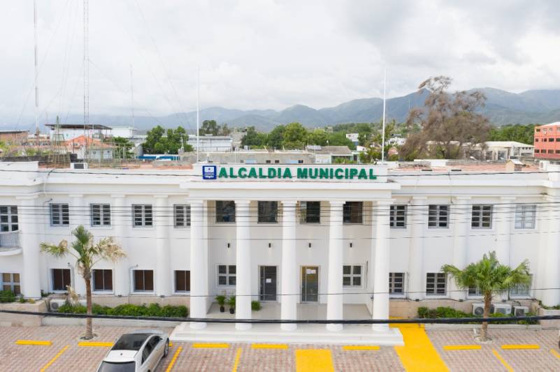 DGCP suspende licitación del Ayuntamiento de Azua tras detectar irregularidades