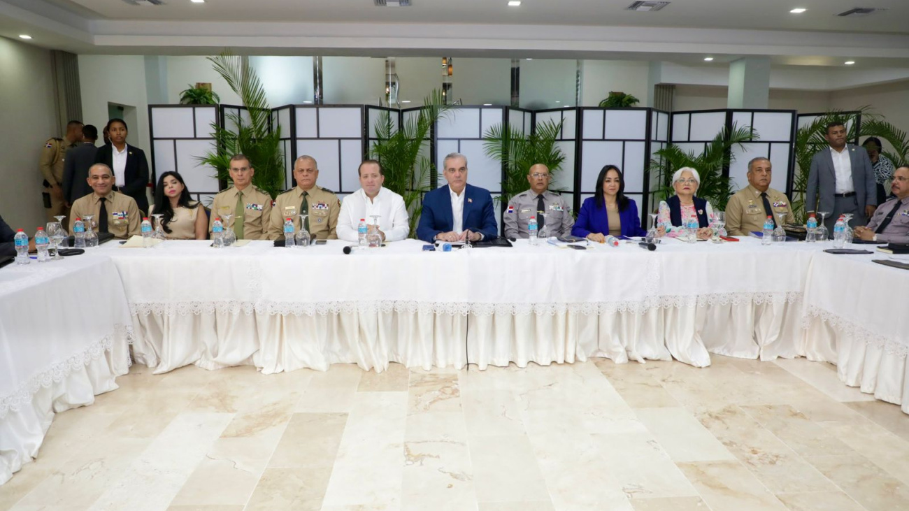 Presidente Abinader encabeza reunión de seguimiento al Plan de Seguridad Ciudadana