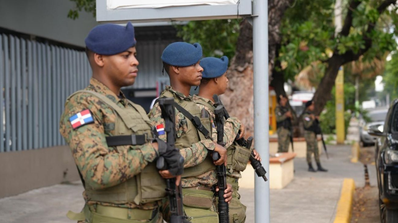 Interior y Policía reporta 97 detenidos tras seis días de operativos en San Cristóbal