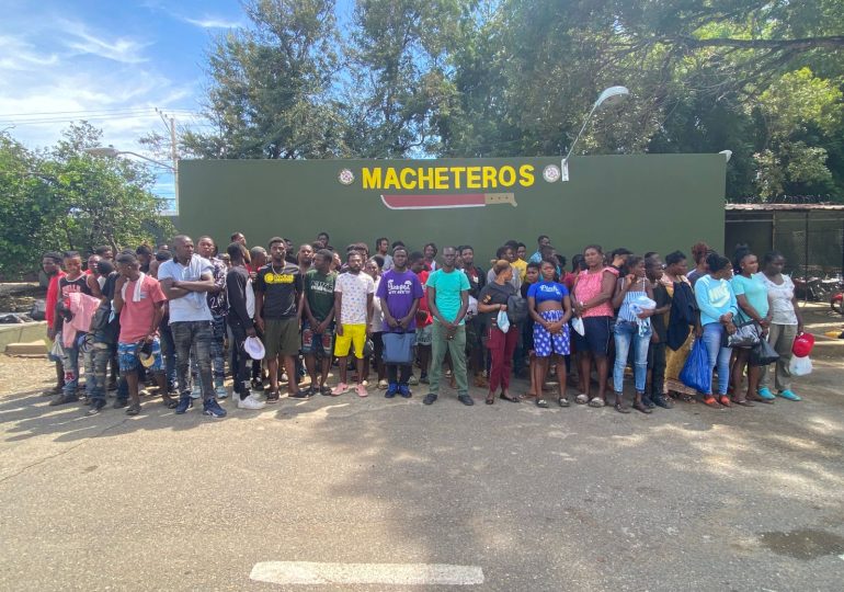 Ejército informa que detuvo a más de 13,000 haitianos indocumentados en octubre