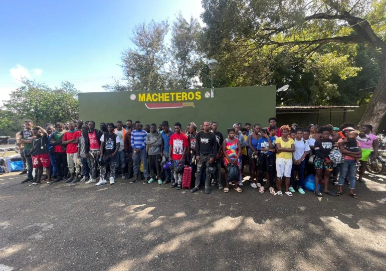 Detienen a 228 haitianos indocumentados durante operativos en Valverde y Santiago Rodríguez