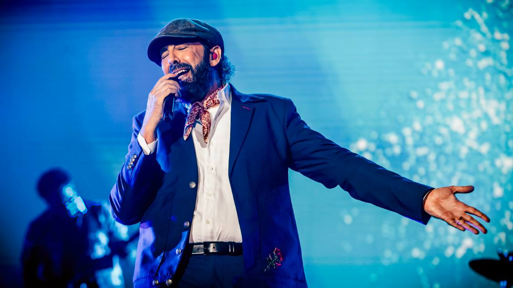Juan Luis Guerra prende Santiago con nuevo concierto