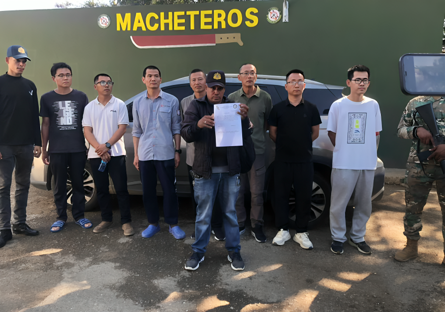Interceptan yipeta en Montecristi con siete chinos indocumentados
