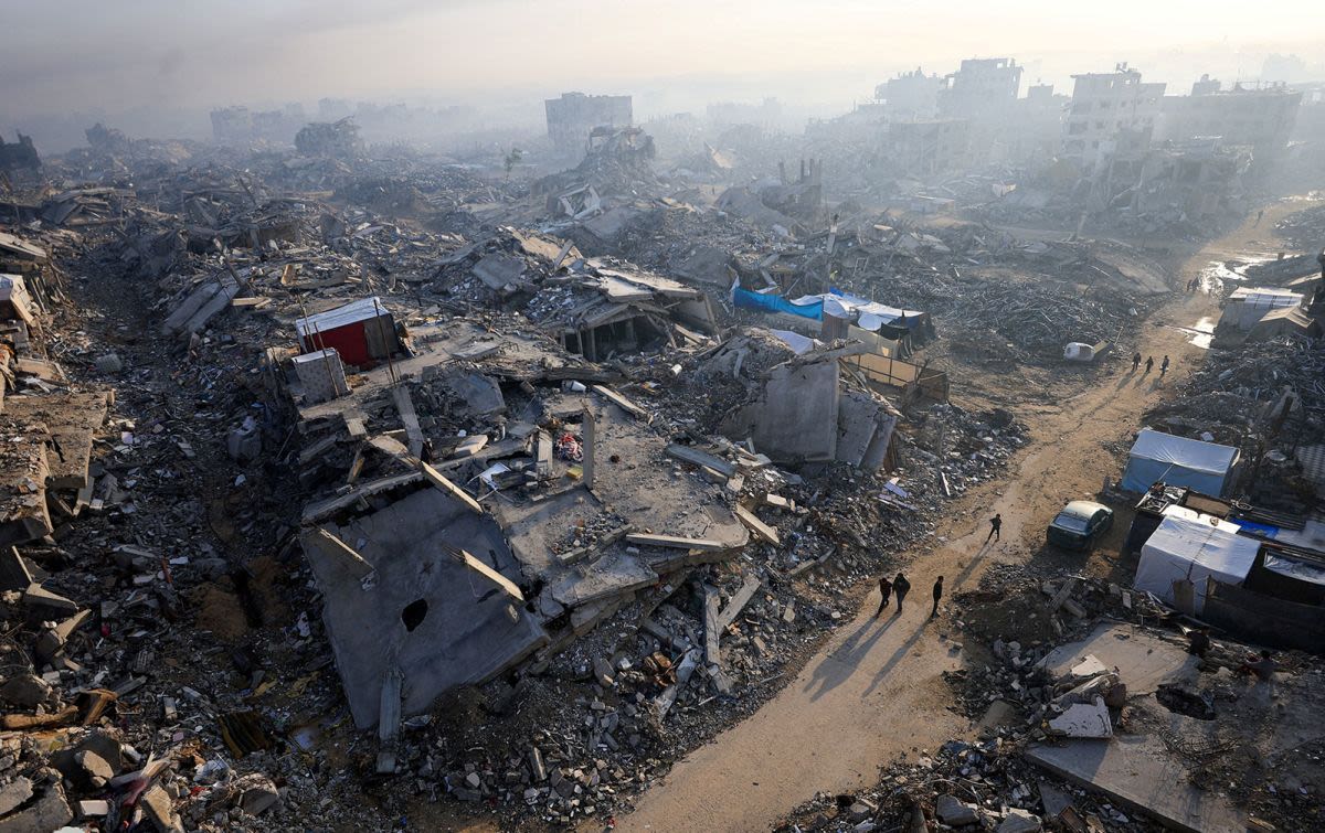 Ataques israelíes en Gaza dejan al menos 32 palestinos muertos pese al alto el fuego