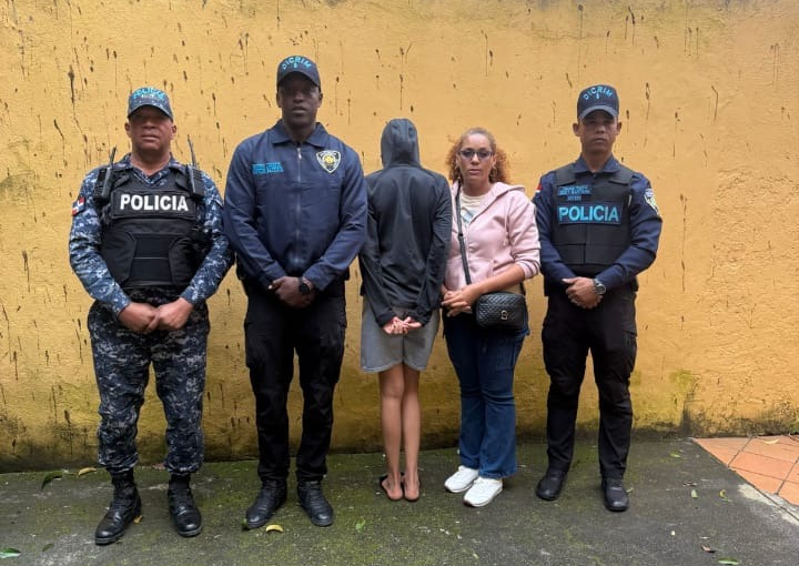 Policía Nacional localiza adolescente reportada como desaparecida en el sector Nuevo Amanecer
