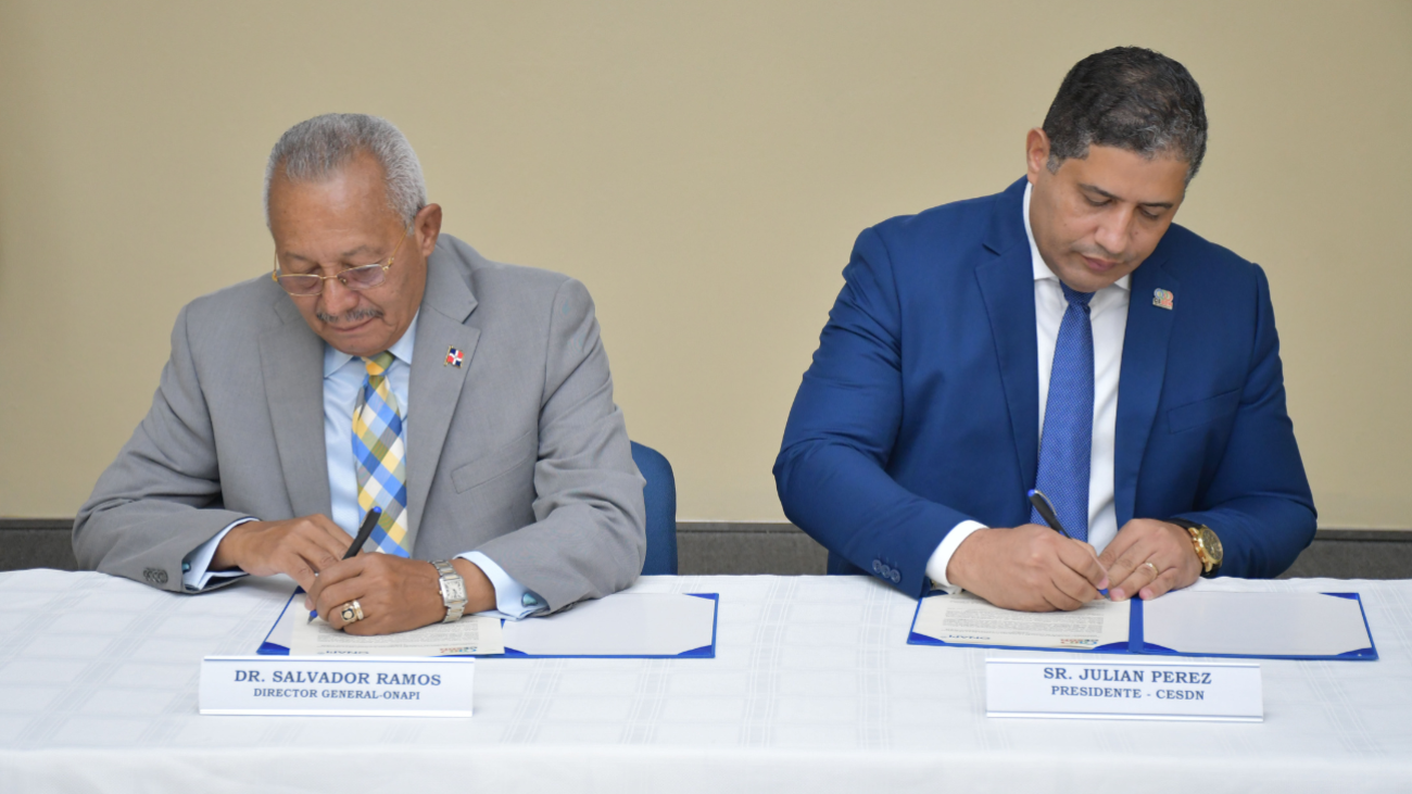 Propiedad intelectual: Onapi y CESDN firman acuerdo para impulsar desarrollo empresarial
