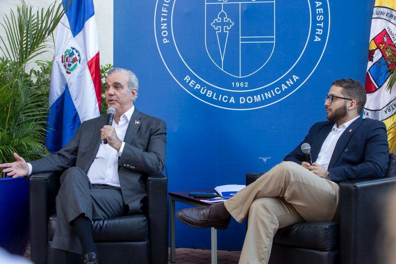 Conversatorio político: Luis Abinader afianza la cercanía y motivación hacia la población joven