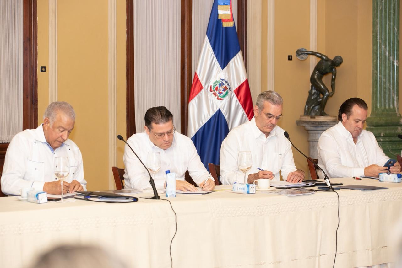 Los precios de combustibles se mantienen sin variación esta semana