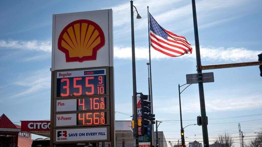 Gasolina rompe récord en EE. UU. , alcanza 4.23 dólares por galón por crisis petrolera
